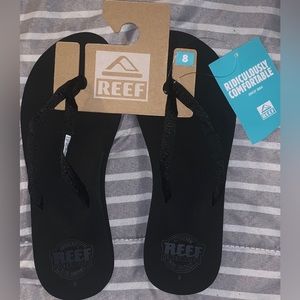 Women’s Reef Sandals - Size 8